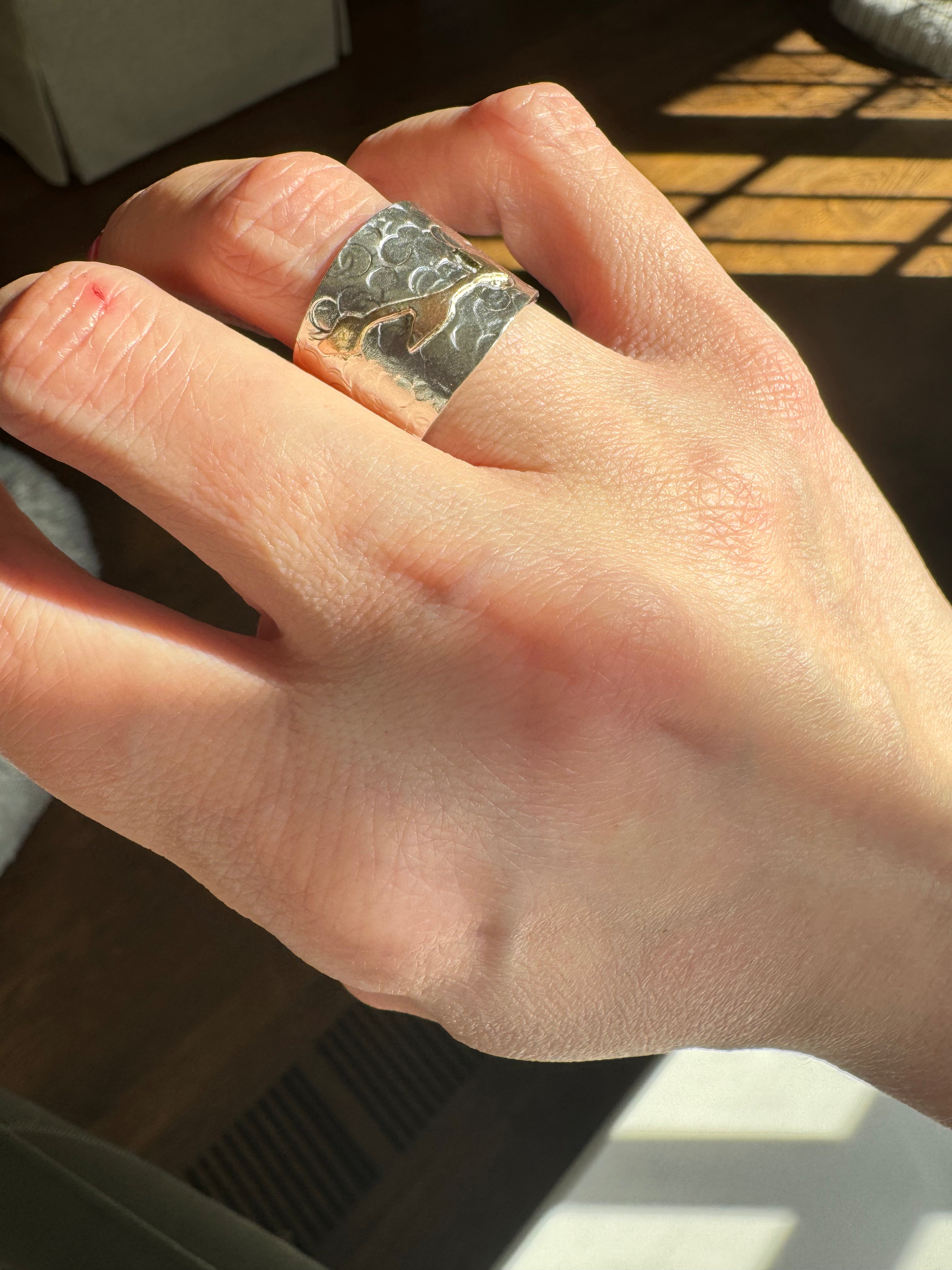 Hammered Silver Band with Vines (6.5/6.75)