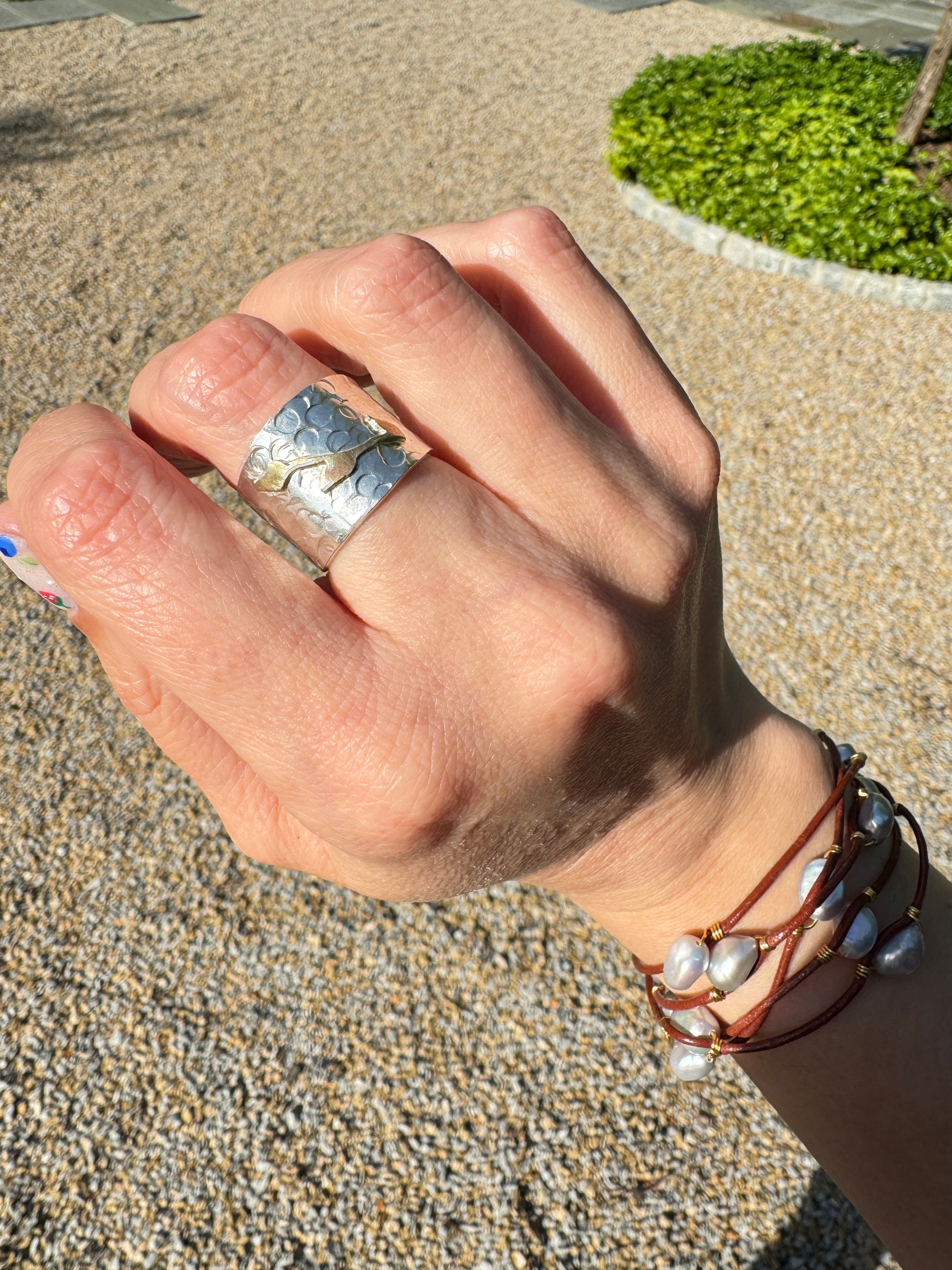 Hammered Silver Band with Vines (6.5/6.75)