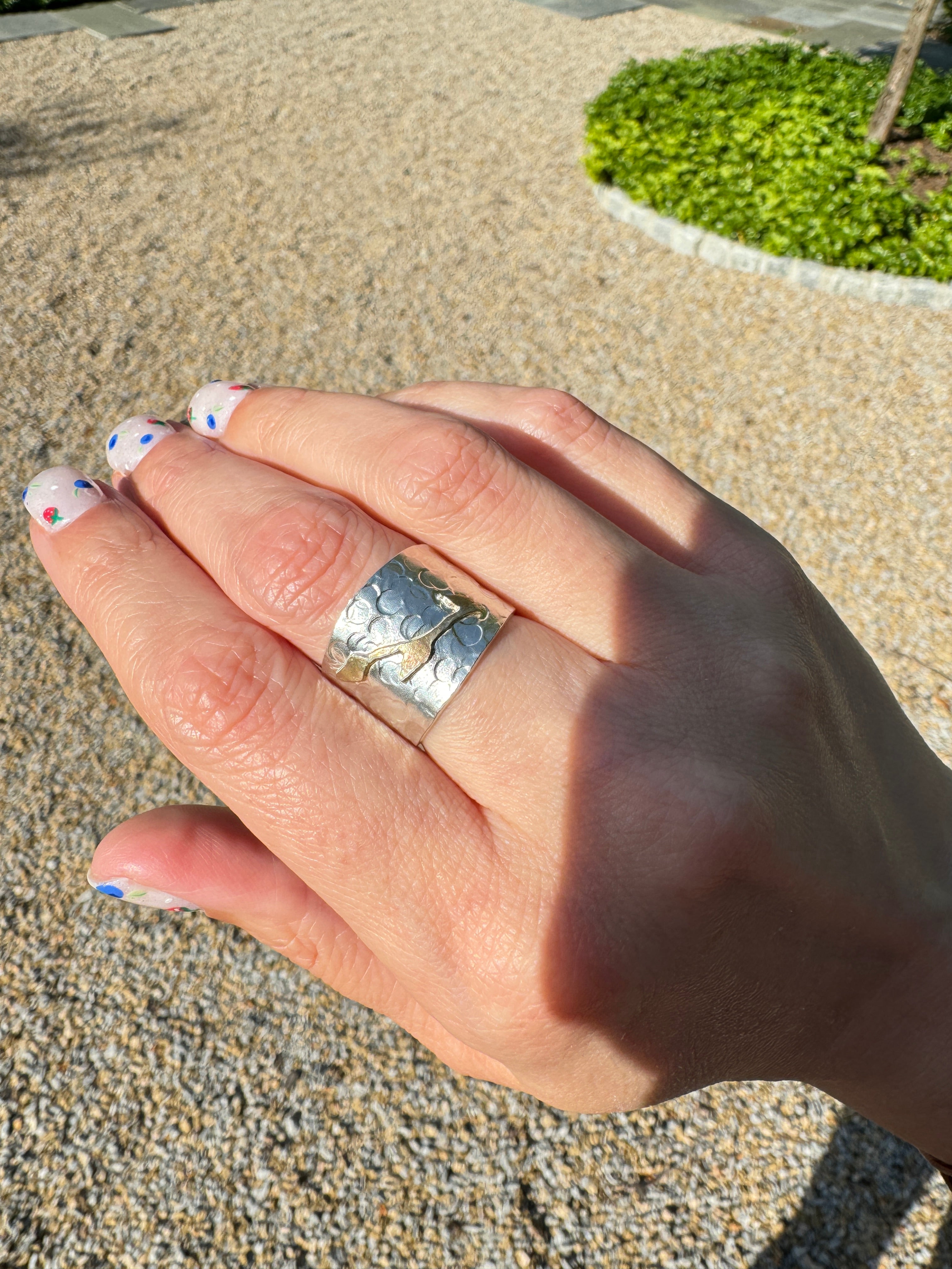 Hammered Silver Band with Vines (6.5/6.75)