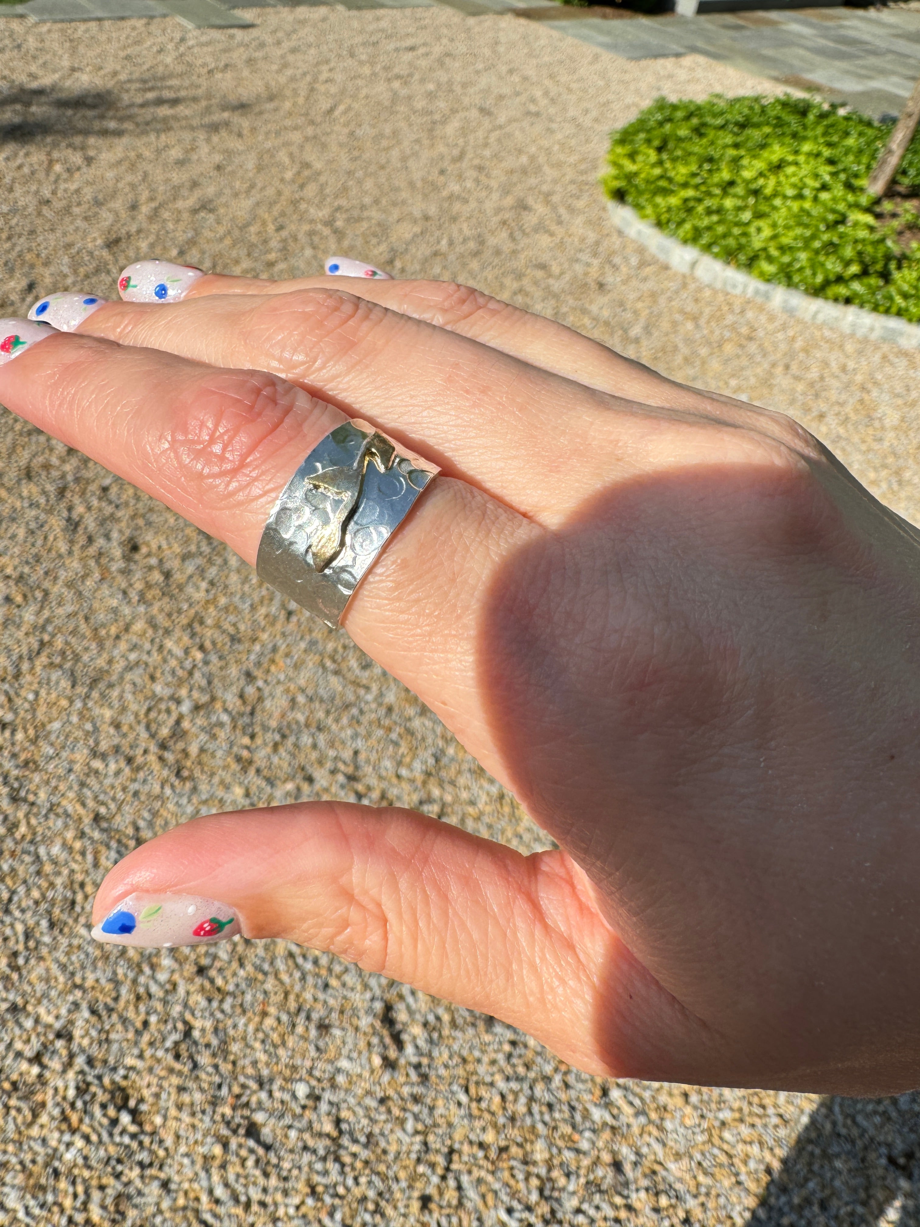 Hammered Silver Band with Vines (Size 6.75)